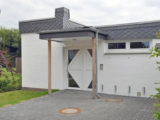Ev