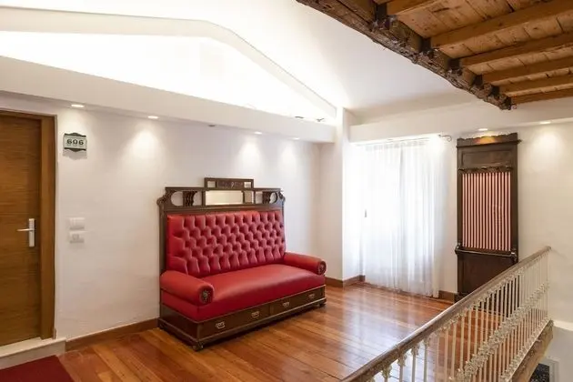 Deluxe Süit, Kısmi Göl Manzaralı