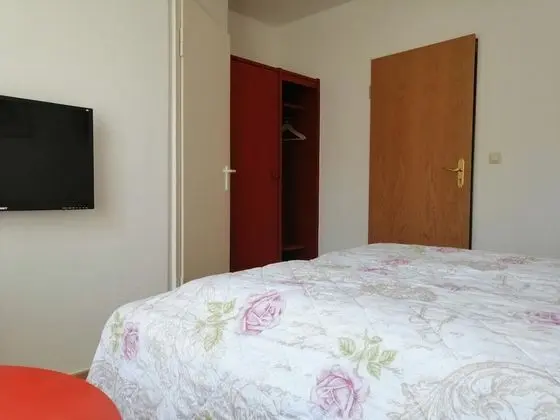 Tek Büyük Yataklı Oda, Bahçe Manzaralı