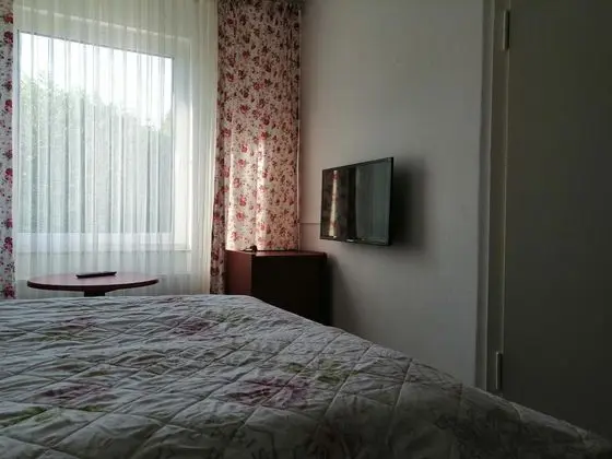 Tek Büyük Yataklı Oda, Bahçe Manzaralı