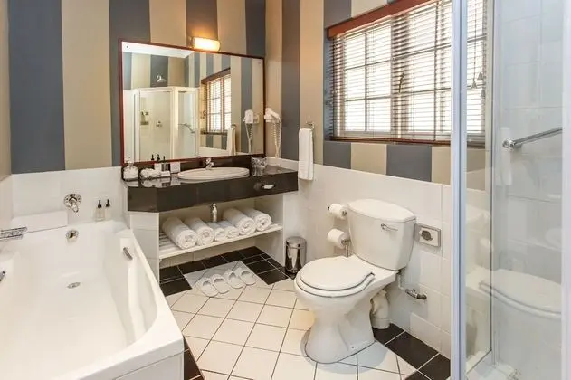 Luxury Oda, 1 En Büyük (King) Boy Yatak