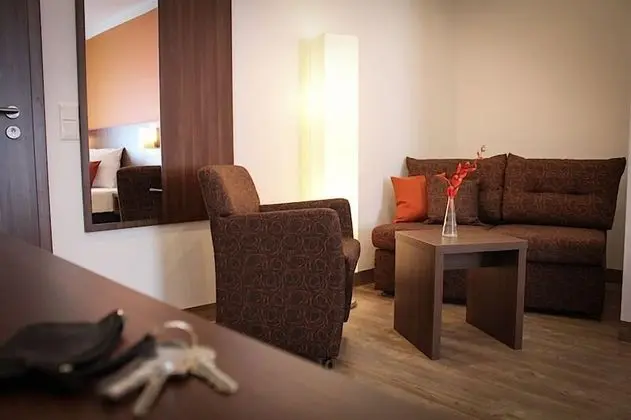 Deluxe Tek Büyük Yataklı Oda (2 Adults + 2 Children)