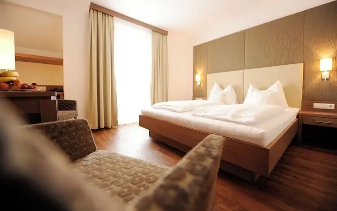 Tek Büyük Yataklı Oda, Balkon