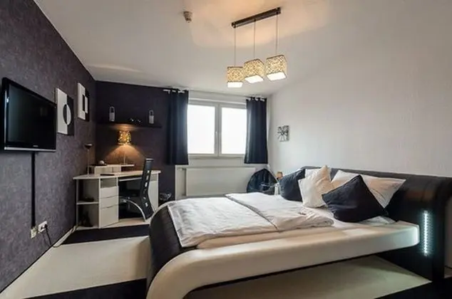 Comfort Tek Büyük Yataklı Oda