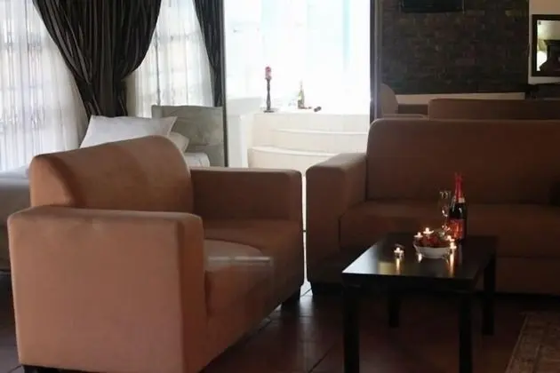 Luxury Tek Büyük veya İki Ayrı Yataklı Oda
