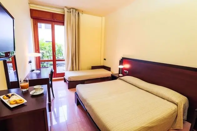 Classic Tek Büyük veya İki Ayrı Yataklı Oda