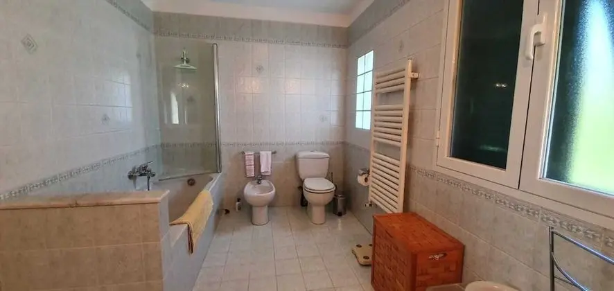 Apart Daire, 1 Büyük (Queen) Boy Yatak