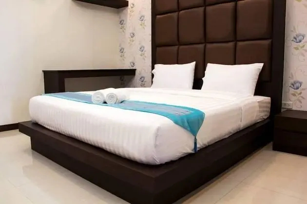 Standard Tek Büyük Yataklı Oda
