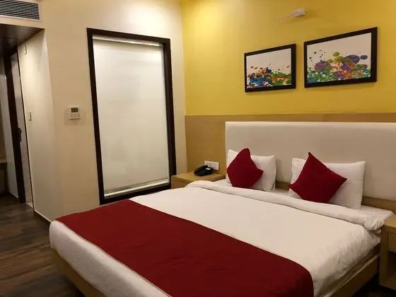 Deluxe Tek Büyük Yataklı Oda, 1 Çift Kişilik Yatak, Sigara İçilmez, Avlu Manzaralı