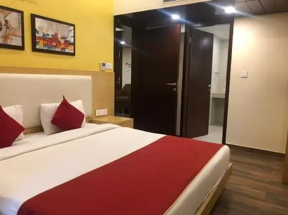 Royal Tek Büyük Yataklı Oda, 1 Yatak Odası, Avlu Manzaralı