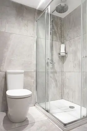 Standard Tek Büyük veya İki Ayrı Yataklı Oda (Wheelchair accessible)