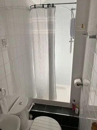 Tek Büyük veya İki Ayrı Yataklı Oda, 1 Çift Kişilik Yatak, Sigara İçilmez