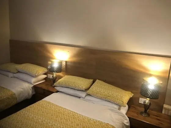 Comfort Dört Kişilik Oda, Banyolu/Duşlu