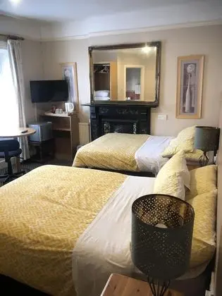 Comfort Dört Kişilik Oda, Banyolu/Duşlu