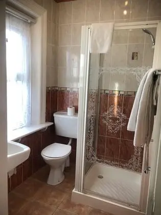 Comfort Dört Kişilik Oda, Banyolu/Duşlu