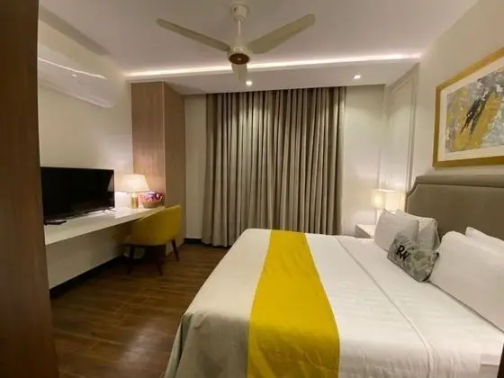 Deluxe Tek Büyük Yataklı Oda