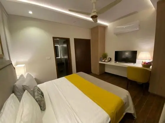 Deluxe Tek Büyük Yataklı Oda