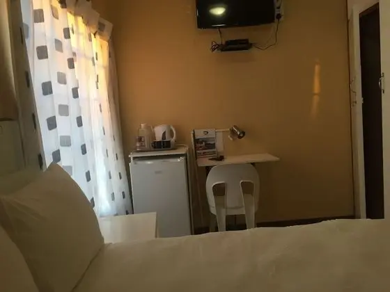 Standard Tek Büyük Yataklı Oda
