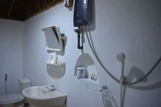 Deluxe Dört Kişilik Oda, 1 Yatak Odası, Havuz Kullanımı, Bahçe Manzaralı