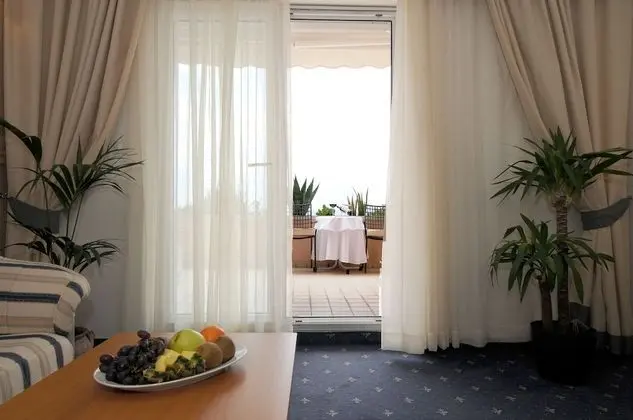 Junior Süit, Balkon, Deniz Manzaralı