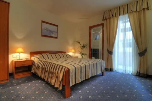 Standard Tek Büyük Yataklı Oda, Balkon, Dağ Manzaralı