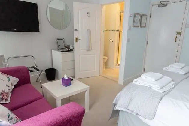 Tek Büyük Yataklı Oda (Standard Suite)