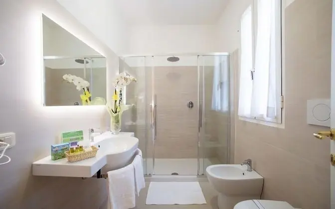 Tek Büyük veya İki Ayrı Yataklı Oda