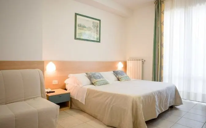 Tek Büyük veya İki Ayrı Yataklı Oda, Balkon