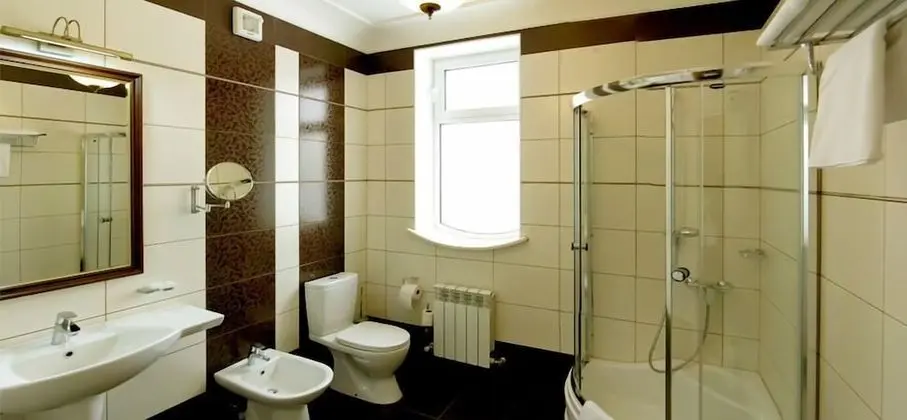 Luxury Oda
