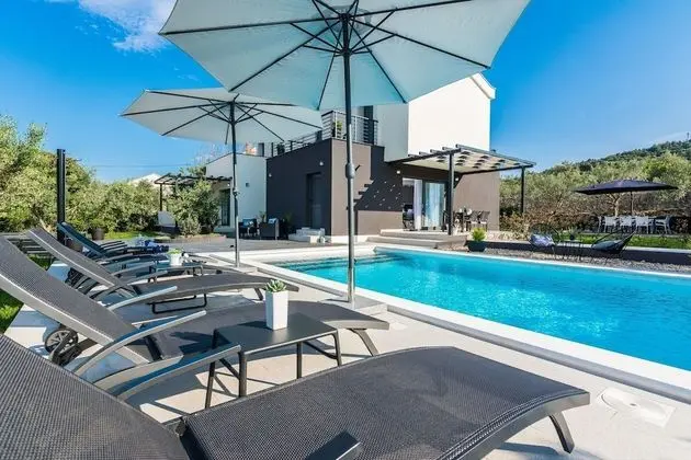 Luxury Villa, 3 Yatak Odası, Kişiye Özel Havuzlu, Deniz Manzaralı