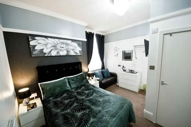 Superior Tek Büyük Yataklı Oda (Room 4)