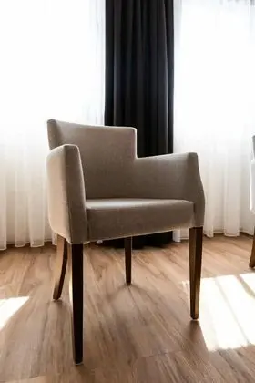 Junior Süit, Vadi Manzaralı