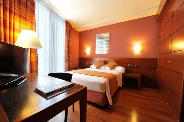 Standard Tek Büyük Yataklı Oda