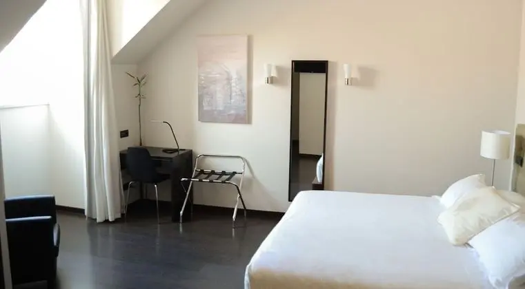 Classic Tek Büyük veya İki Ayrı Yataklı Oda