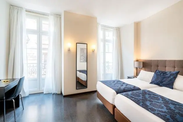 Standard Tek Büyük veya İki Ayrı Yataklı Oda