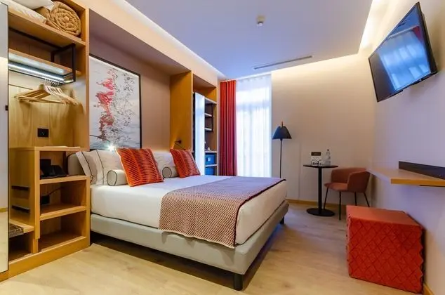 Standard Tek Büyük veya İki Ayrı Yataklı Oda