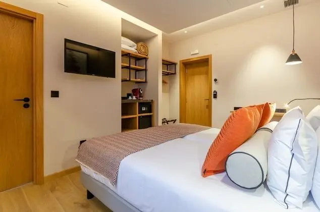 Standard Tek Büyük veya İki Ayrı Yataklı Oda