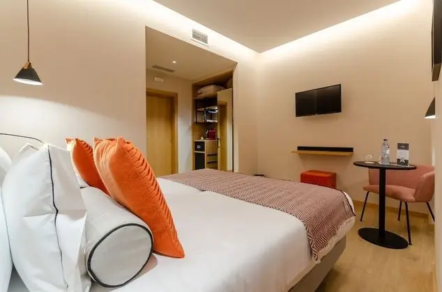 Standard Tek Büyük veya İki Ayrı Yataklı Oda