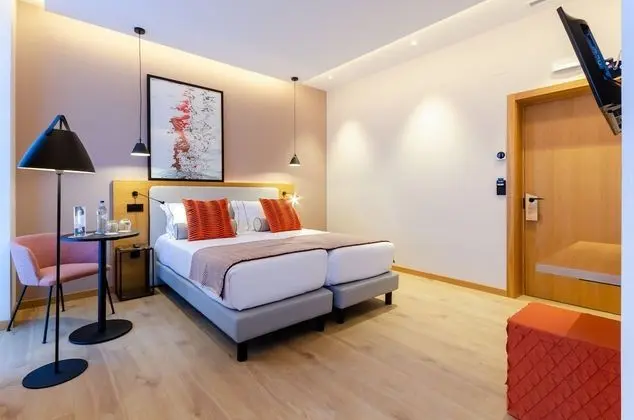 Superior Tek Büyük veya İki Ayrı Yataklı Oda