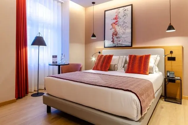 Superior Tek Büyük veya İki Ayrı Yataklı Oda