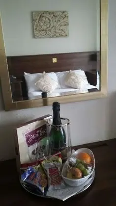 Tek Büyük Yataklı Oda, 1 Çift Kişilik Yatak