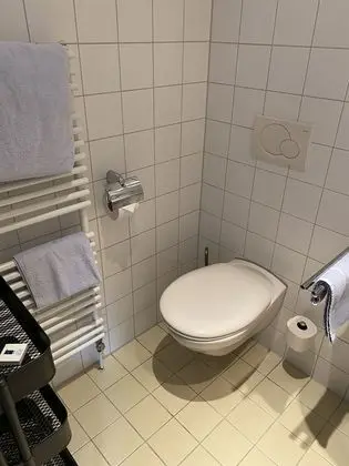 Basic Tek Büyük Yataklı Oda