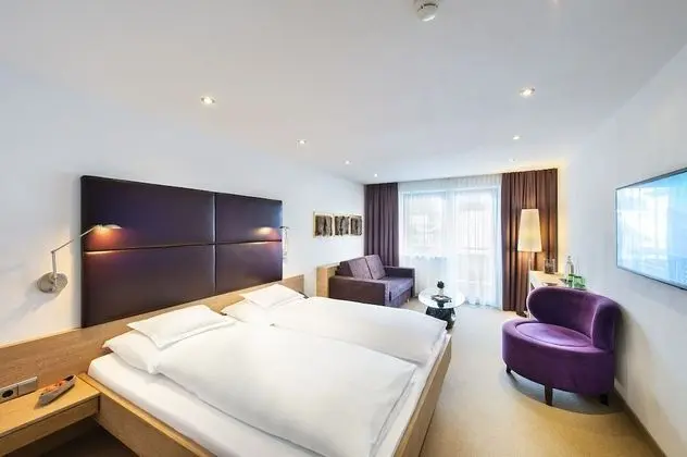 Deluxe Tek Büyük Yataklı Oda, Balkon (Nova)