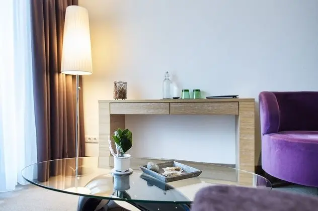 Deluxe Tek Büyük Yataklı Oda, Balkon (Nova)