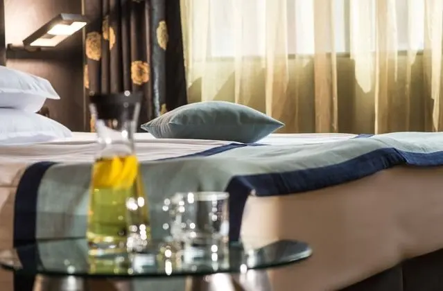 Standard Double or Twin with free Wi-Fi, coffee and tea making facilities
