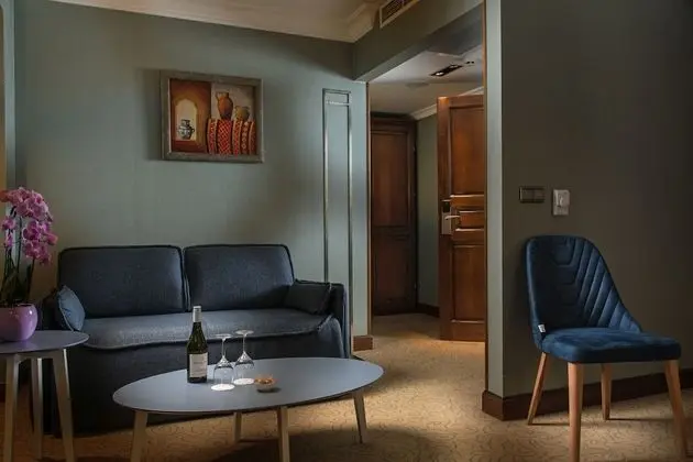 Superior Double or Twin room with free Wi-Fi, coffee and tea making facilities