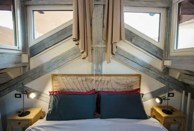 Deluxe Stüdyo Süit