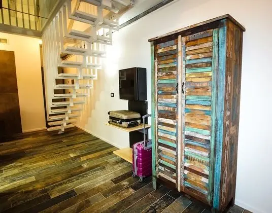 Deluxe Stüdyo Süit