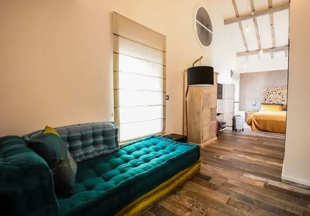 Junior Stüdyo Süit