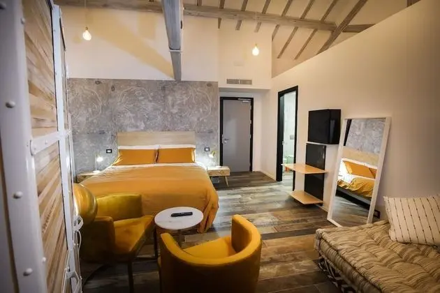 Junior Stüdyo Süit